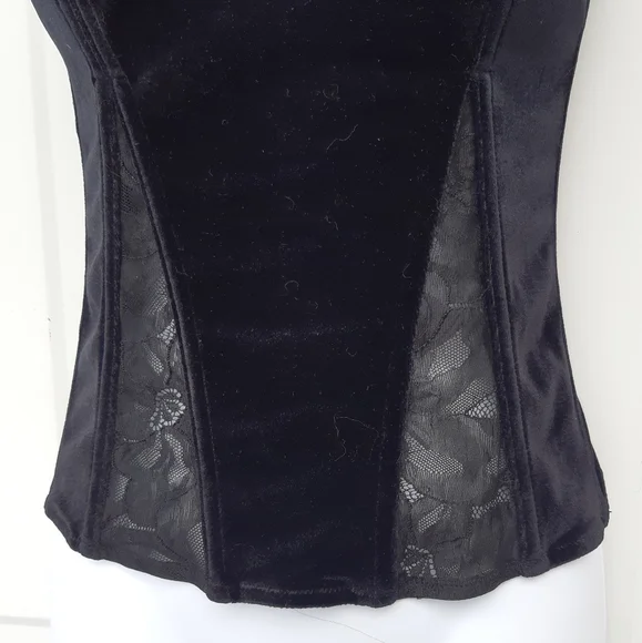 Velvet Bustier - Picture 2 of 15